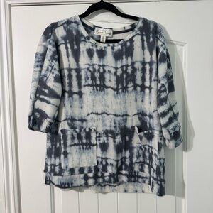 French Laundry Women’s 3/4 Sleeve Medium Blue & White Tye Die w/Pockets